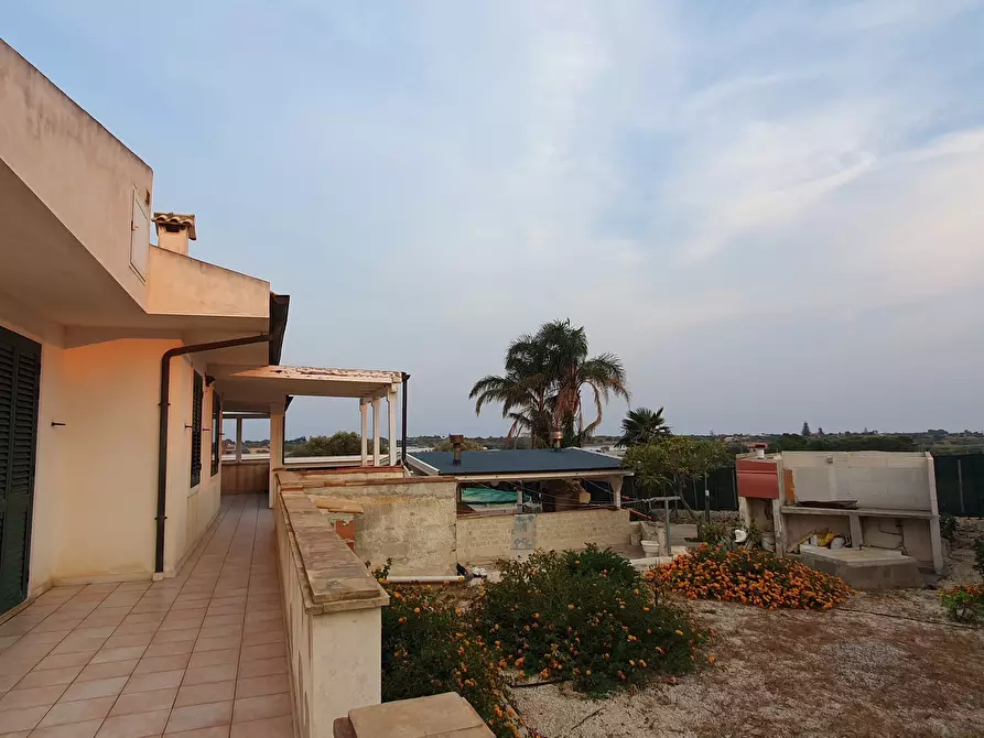 Immagine 4 di Villa in vendita  a Modica