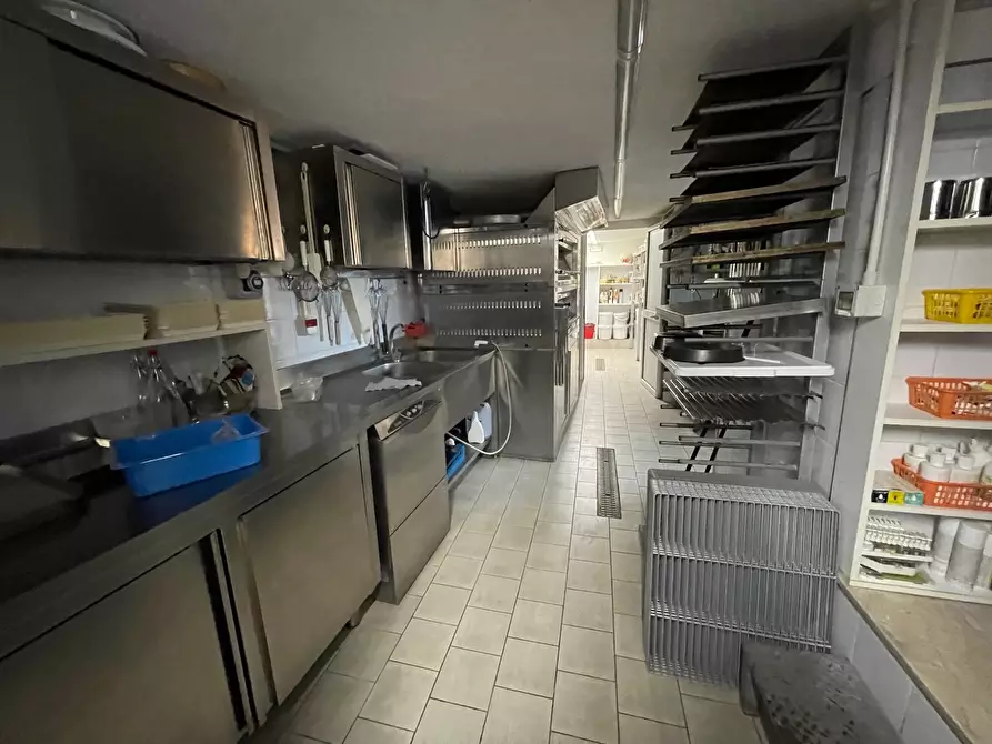 Immagine 12 di Bar / Ristorante in vendita  in Via dell'Arno a Pozzallo