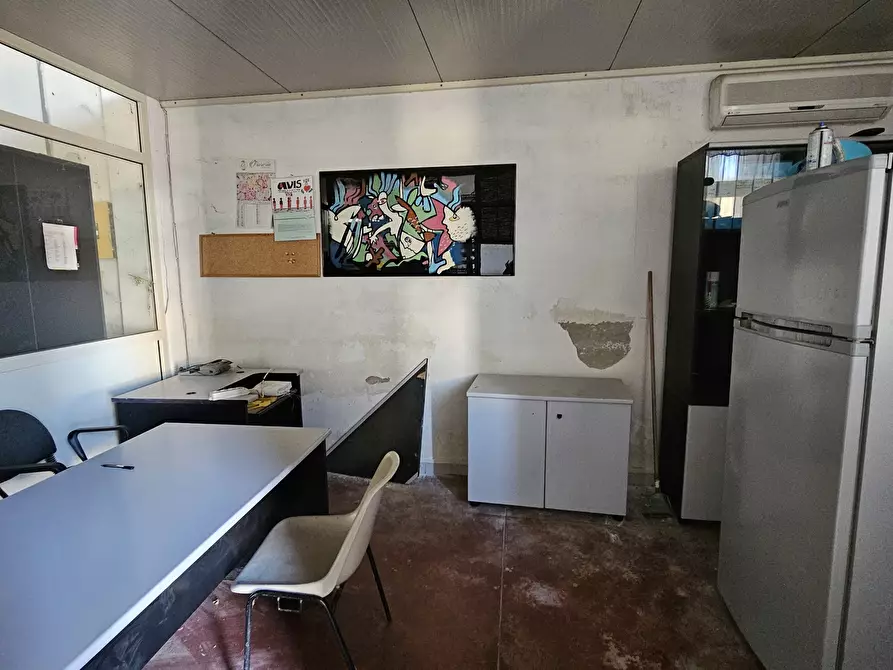 Immagine 12 di Magazzino in vendita  in Via Ferro di Cavallo 94/1 a Scicli