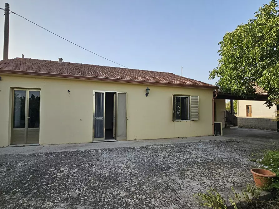 Immagine 1 di Villa in vendita  a Modica