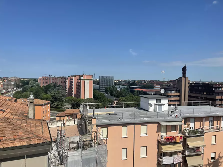 Immagine 30 di Bilocale in vendita  in Via Botticelli a Bologna