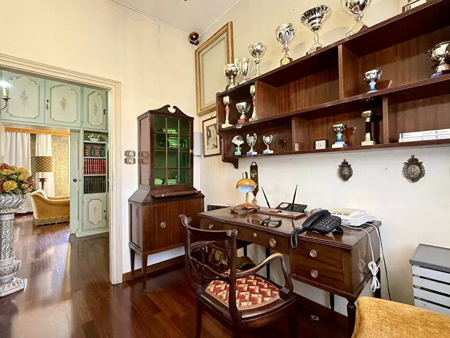 Immagine 20 di Pentalocale in vendita  in Via Del Borgo di San Pietro a Bologna