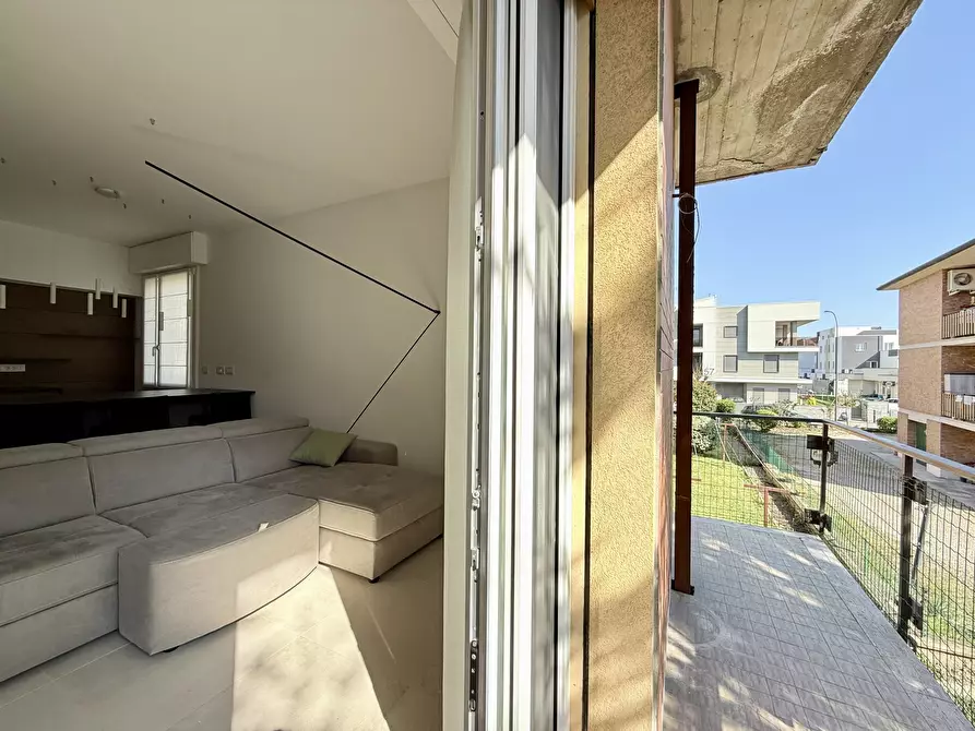 Immagine 16 di Trilocale in vendita  in Via delle Rose 31 a San Pietro In Casale