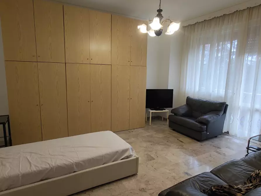 Immagine 12 di Pentalocale in affitto  in Via Misa 32 a Bologna