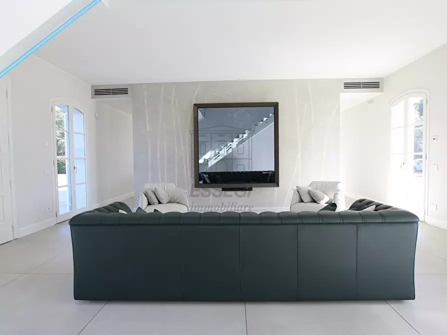 Immagine 11 di Villa in vendita  in Via Don Emilio Angeli a Lucca