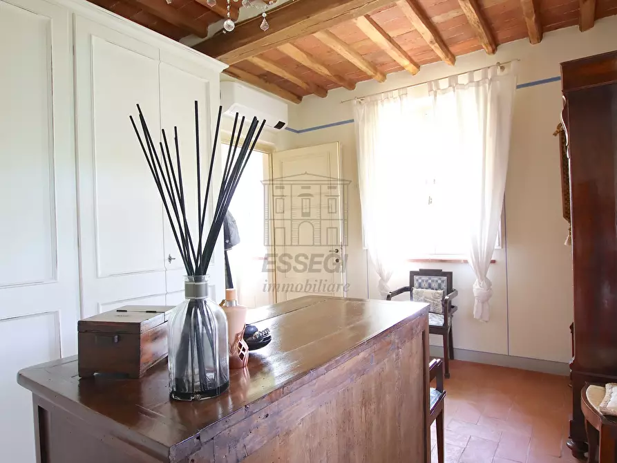 Immagine 26 di Rustico / casale in vendita  a Lucca
