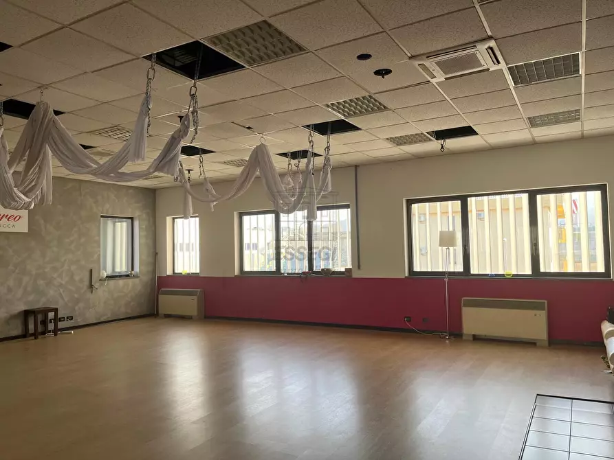 Immagine 1 di Ufficio in affitto  in Via Enrico Mattei 835 a Lucca