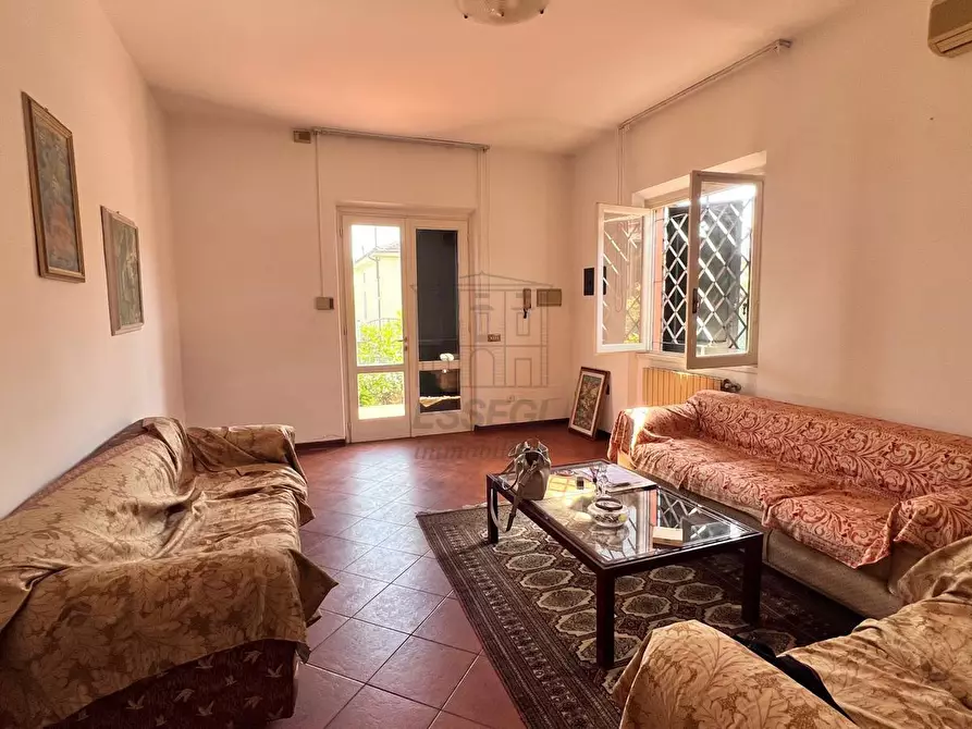 Immagine 5 di Casa indipendente in vendita  in Via del Fortino a Camaiore