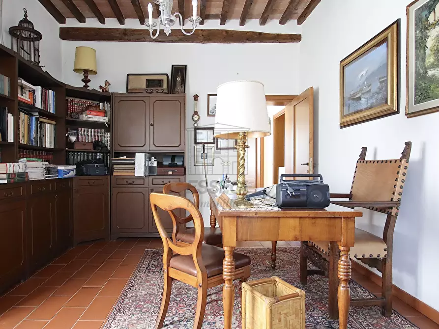 Immagine 23 di Villa in vendita  in San Martino in Freddana a Lucca