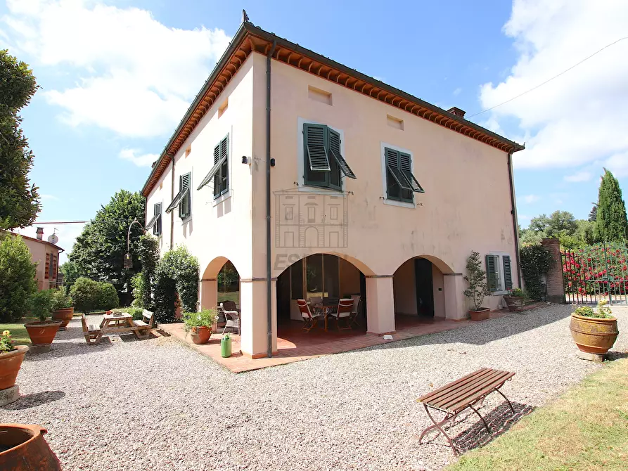 Immagine 8 di Villa in vendita  in Via di segromigno a Capannori