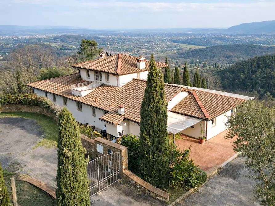 Immagine 24 di Villa in vendita  in Via della Chiesa X 466 a Lucca