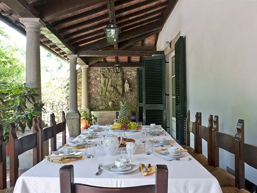 Immagine 5 di Villa in vendita  in Viale Umberto I 148 a Bagni Di Lucca