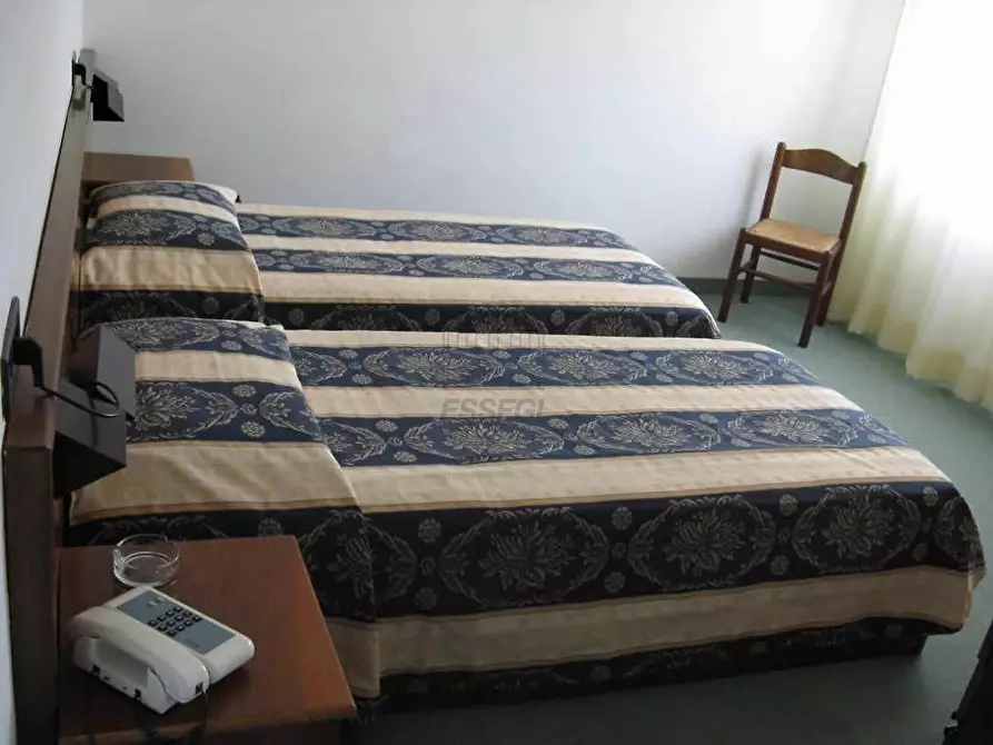 Immagine 10 di Albergo/B&B/Residence in vendita  in Viale Giovanni Pacini 115 a Lucca