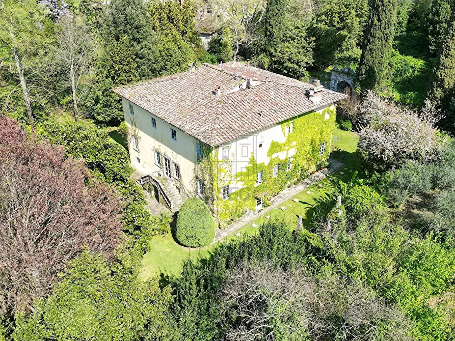 Immagine 10 di Villa in vendita  in Via di Vorno a Capannori
