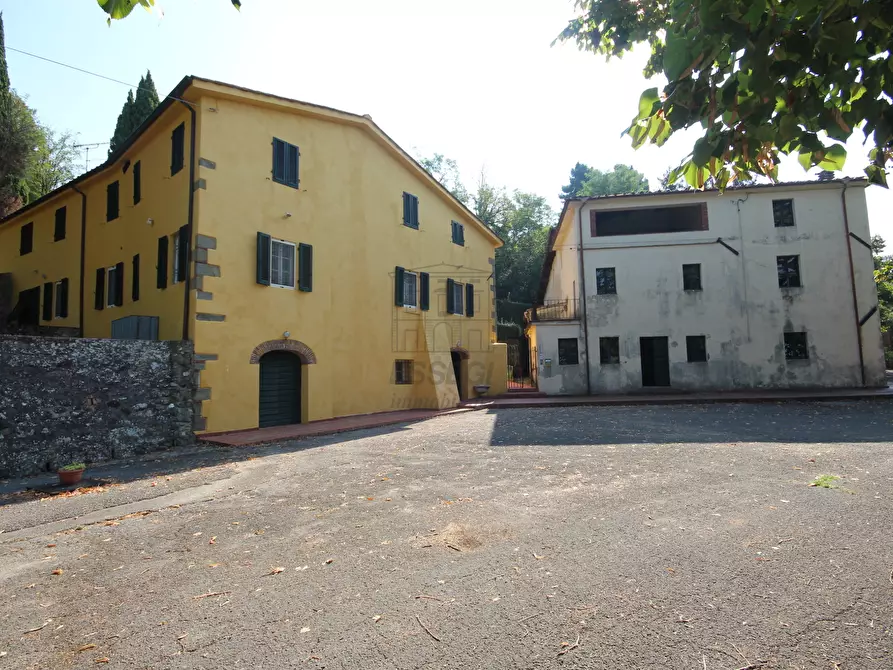 Immagine 1 di Rustico / casale in vendita  in Via Tofori a Capannori