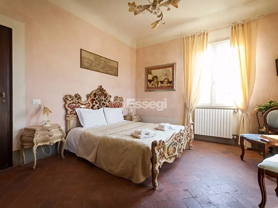 Immagine 3 di Villa in vendita  in Via Nuova per Pisa a Lucca