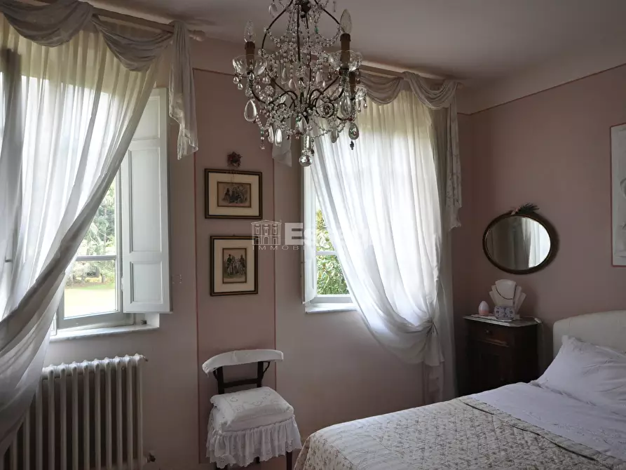 Immagine 36 di Villa in vendita  a Lucca