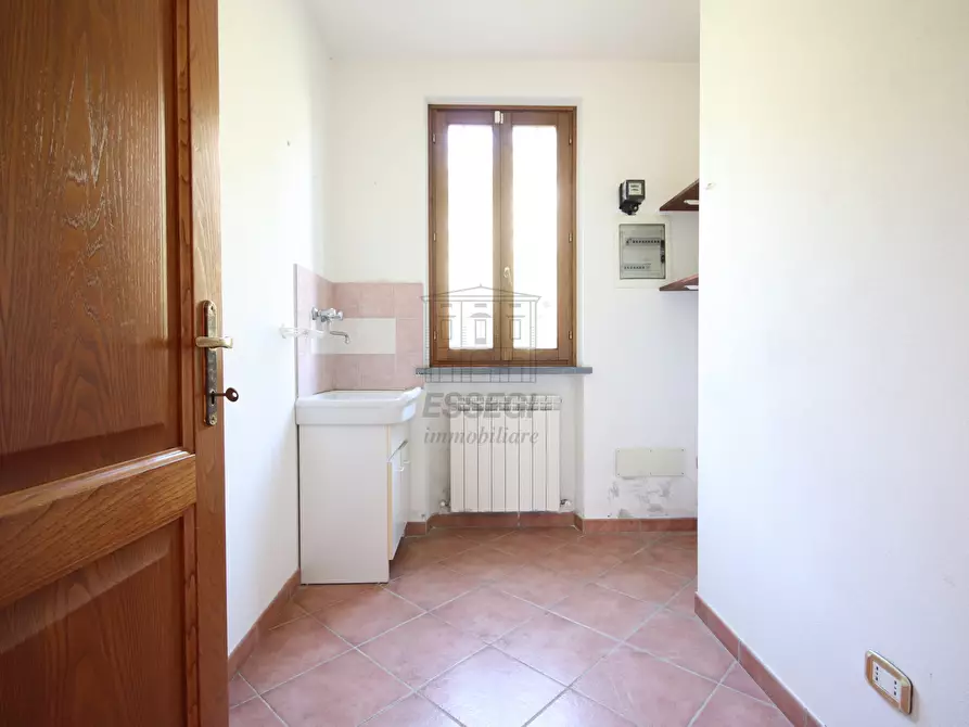 Immagine 10 di Casa indipendente in vendita  in Via di Tiglio 611 a Capannori