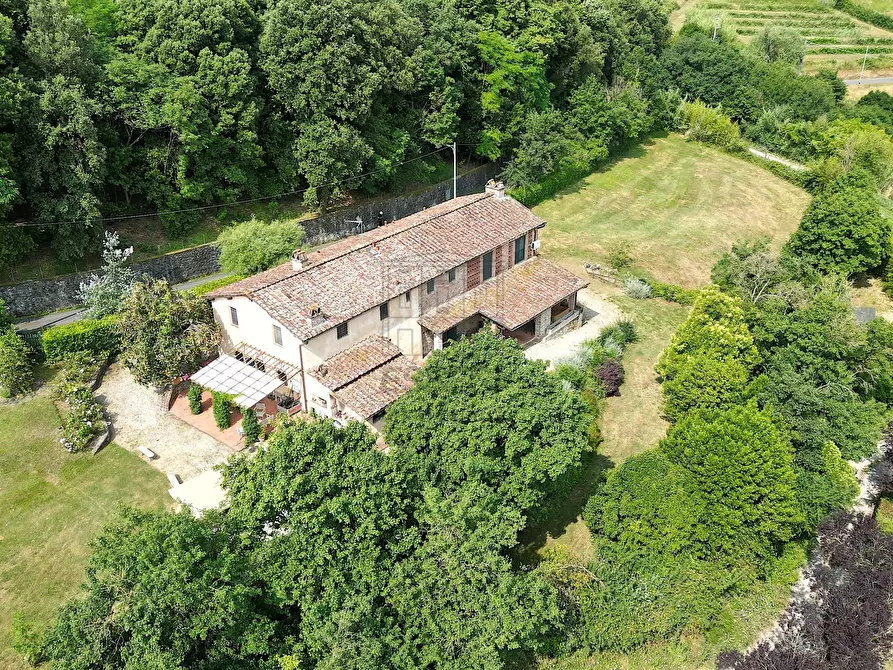 Immagine 43 di Rustico / casale in vendita  in Via della Scogliera 182 a Lucca