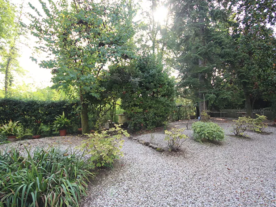 Immagine 10 di Villa in vendita  in Via Sarzanese 1028 a Lucca