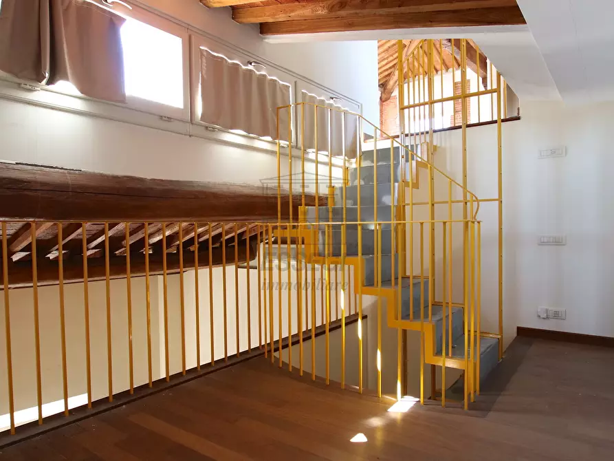 Immagine 11 di Appartamento in vendita  in Via S. Nicolao 16 a Lucca