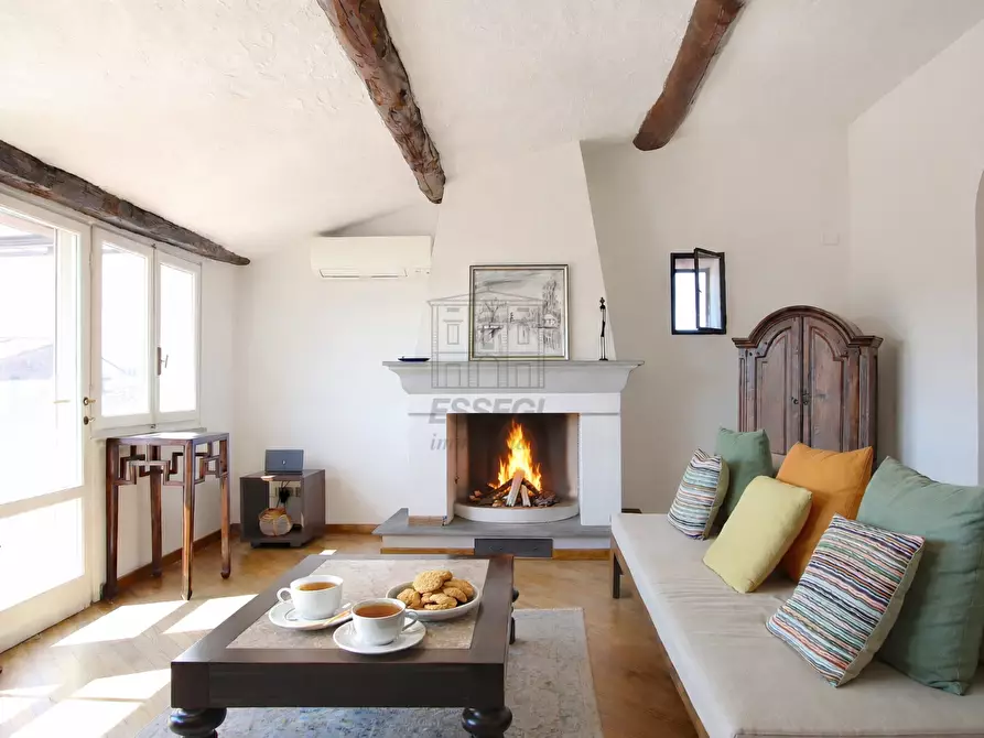 Immagine 1 di Appartamento in vendita  in Via della Zecca a Lucca