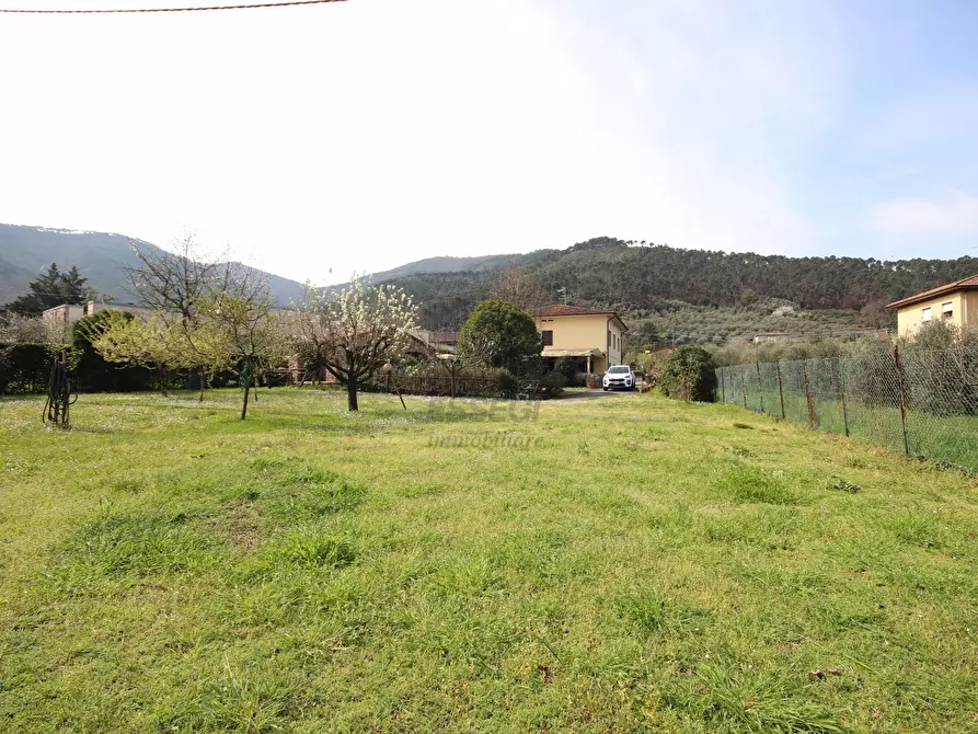 Immagine 6 di Villa in vendita  in Via Capo di Vico 3A a Lucca