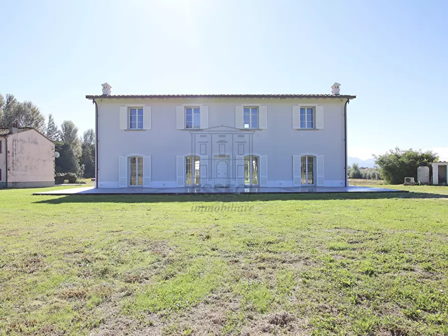 Immagine 5 di Villa in vendita  in Via Don Emilio Angeli a Lucca