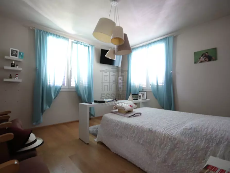 Immagine 42 di Villa in vendita  in Via di Paganico 115 a Capannori