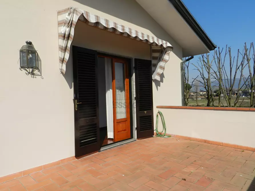 Immagine 23 di Villa in vendita  in Traversa II Via Vecchia Pesciatina 84 a Lucca