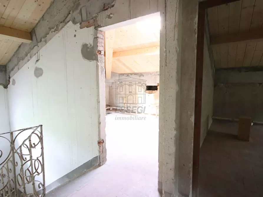 Immagine 23 di Villa in vendita  in Via della Repubblica a Capannori