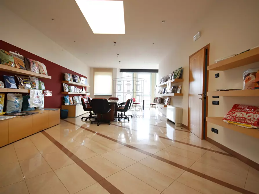 Immagine 22 di Capannone industriale in vendita  in Via dei Bocchi 201 a Capannori