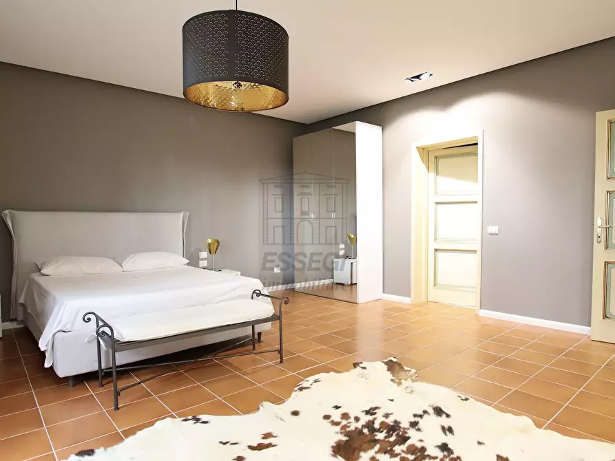 Immagine 24 di Rustico / casale in vendita  a Lucca