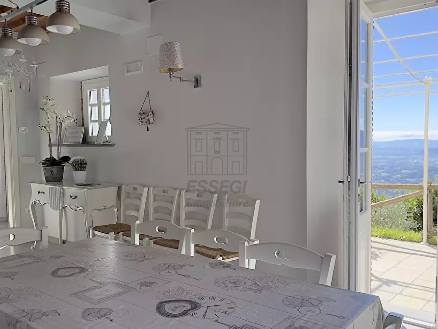 Immagine 9 di Rustico / casale in vendita  in Via Pieve di Brancoli 1586 a Lucca