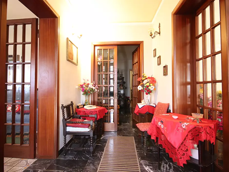 Immagine 5 di Villa in vendita  in Strada Comunale Generale Carlo Alberto dalla Chies 83 a Capannori