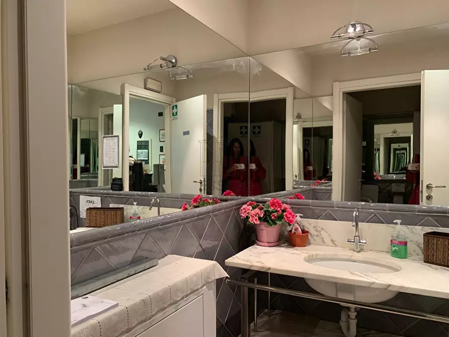 Immagine 4 di Ufficio in affitto  in Via Nuova per Pisa 344 a Lucca