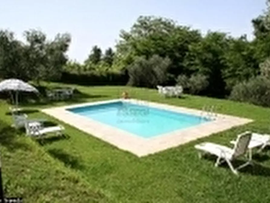 Immagine 68 di Rustico / casale in vendita  in Via di matraia a Lucca