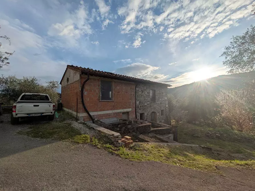 Immagine 14 di Rustico / casale in vendita  in via del Calissi 18 a Pescaglia