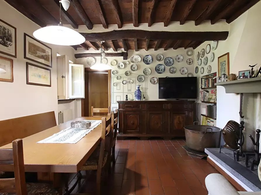 Immagine 14 di Villa in vendita  in San Martino in Freddana a Lucca