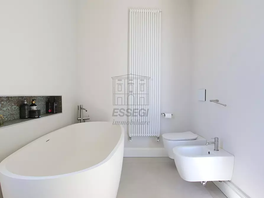 Immagine 21 di Villa in vendita  in Via Don Emilio Angeli a Lucca