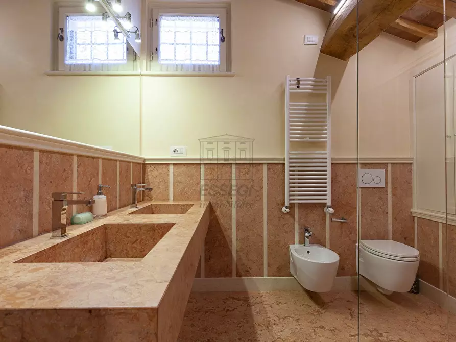 Immagine 16 di Villa in vendita  in Via di Villa Paola 335/F a Lucca