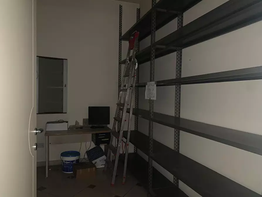 Immagine 5 di Ufficio in affitto  in Via Carlo del Prete a Lucca