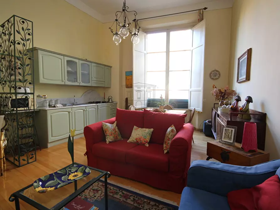 Immagine 15 di Appartamento in vendita  in piazza san frediano a Lucca