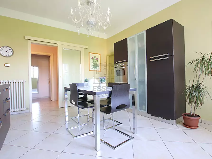 Immagine 13 di Villa in vendita  in Via del Brennero a Lucca