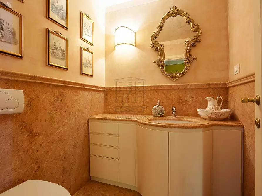 Immagine 20 di Villa in vendita  in Via di Villa Paola 335/F a Lucca