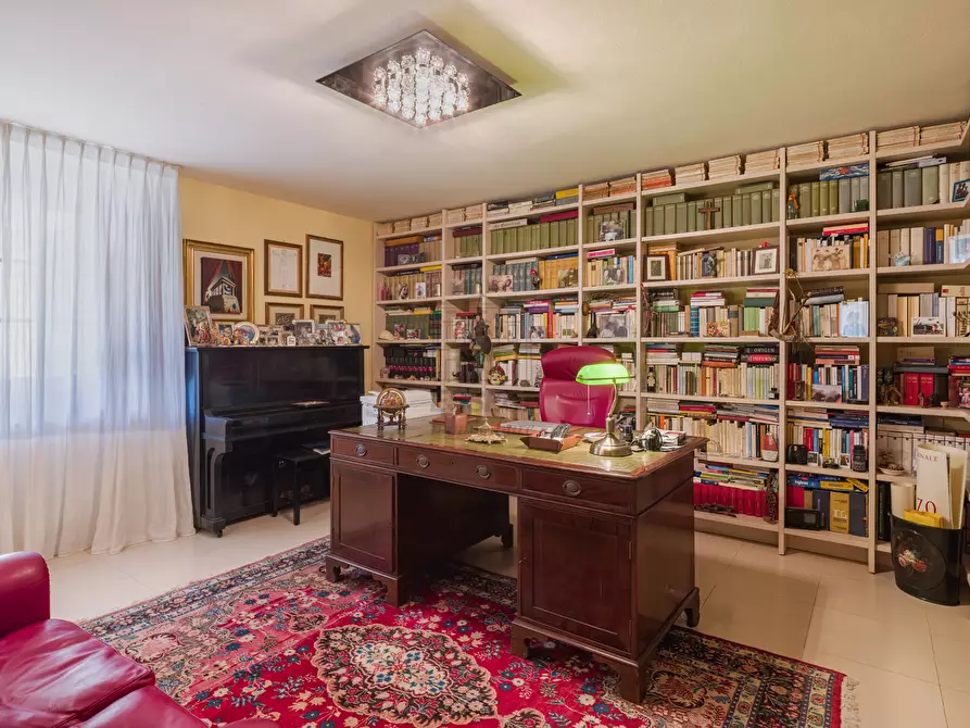 Immagine 16 di Villa in vendita  in Via di santa alessio 168 a Lucca