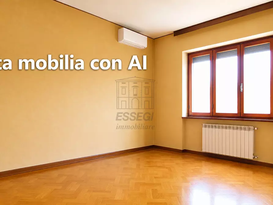 Immagine 9 di Villa in vendita  in Via della Chiesa XI 568 a Lucca