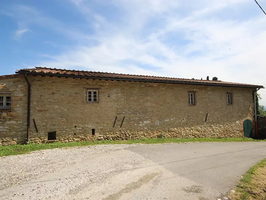 Immagine 8 di Rustico / casale in vendita  in Via del Cimitero di Vicopelago a Lucca
