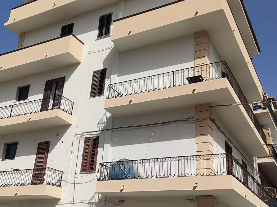 Immagine 14 di Trilocale in vendita  in Via Guglielmo Marconi 9 a Reggio Di Calabria