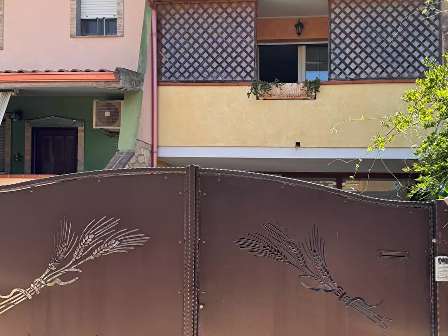 Immagine 1 di Villetta a schiera in vendita  a Assemini